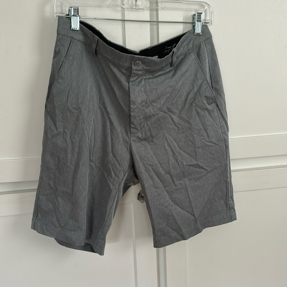 Southern Tide 9 inch gray shorts